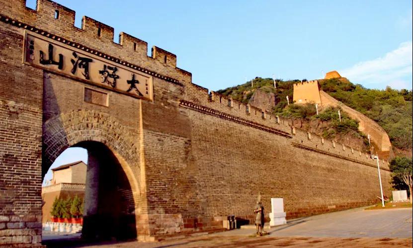隆庆四年（1570），俺答汗的孙子把汉那吉，因与俺答争夺一女子而率十多名部将降明