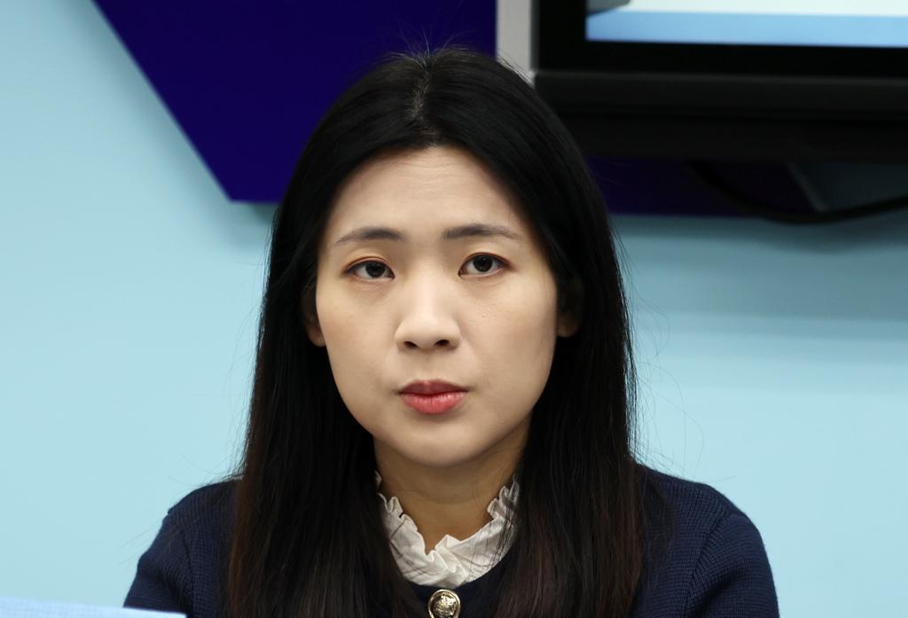 帮军人加薪不行？徐巧芯曝“帮绿营花钱”好处：到底反对什么
台立法机构三读通过《军