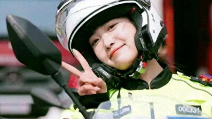 网红女警“兔子警官”被撞进了医院？杭州交警回应