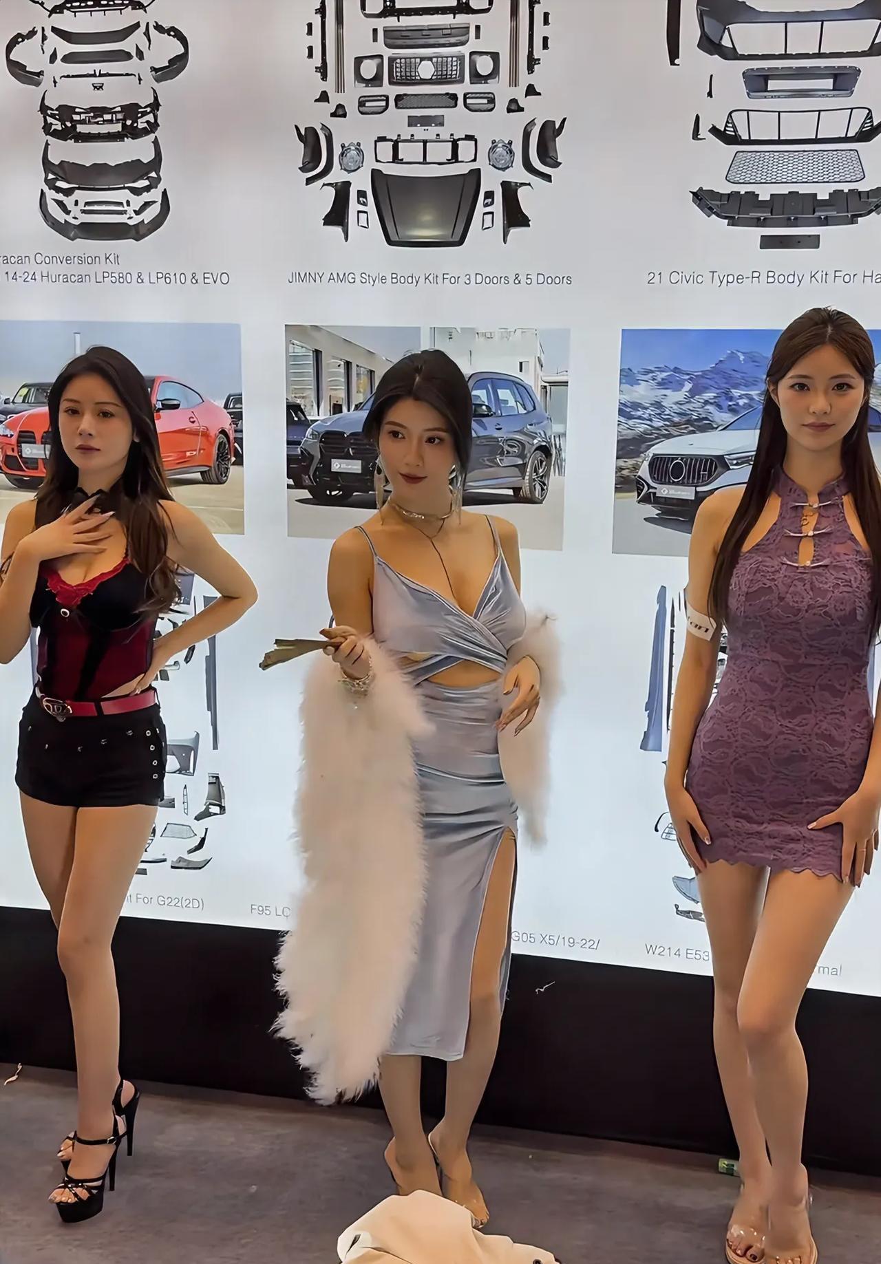 苏州车展车模，做老婆选哪个好？
#苏州车展女模#