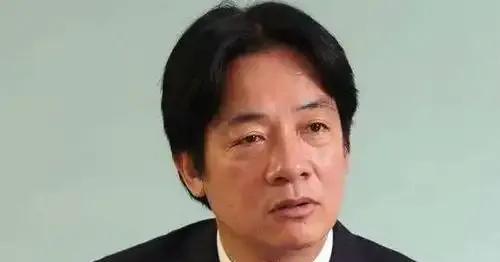 赖清德说这样的话，无疑是“认贼为父”，还想“为虎作伥”，注定没有好下场。
今天（