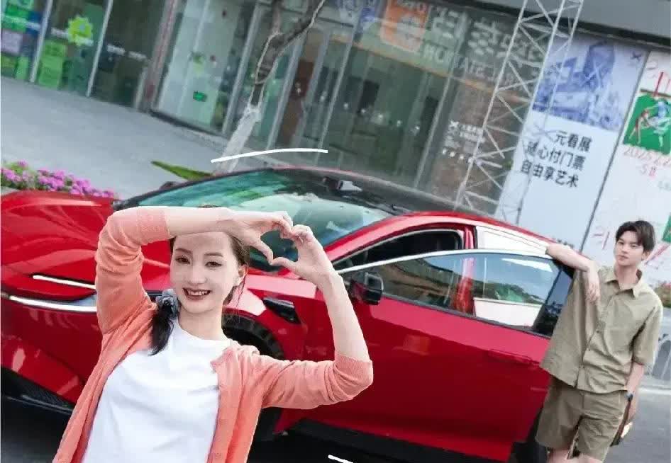 这就是赤裸裸的现实：
美系车平均可以约跑18万公里
德系车平均可以约跑20万