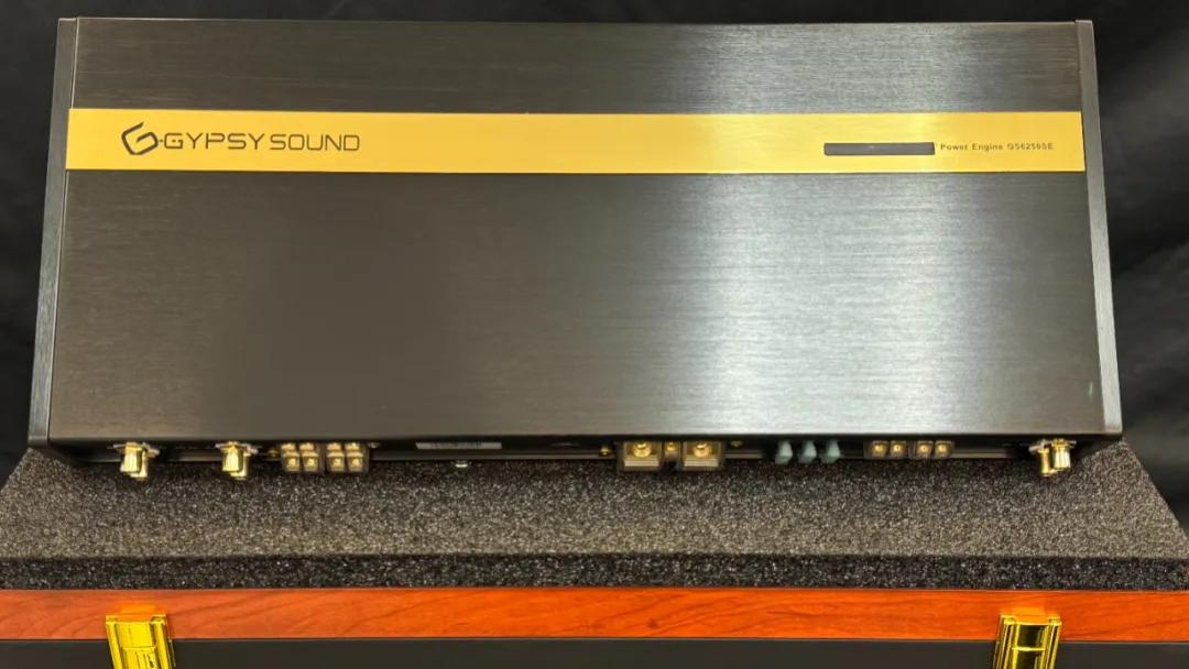 这款功放轻松破解高端三分频匹配功放的难题