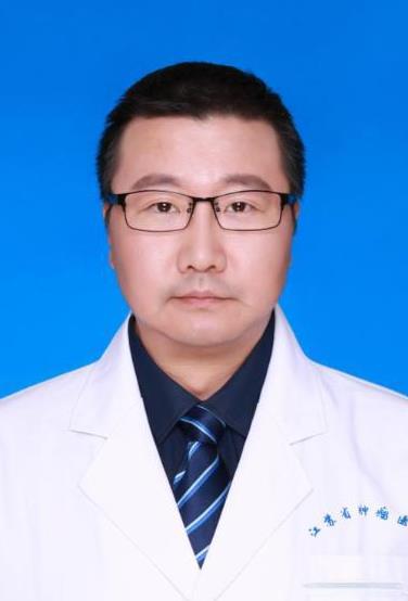 南京肿瘤医院一名医生被揭露，竟然在过去14年里，偷偷为支付不起医疗费用的病人垫付
