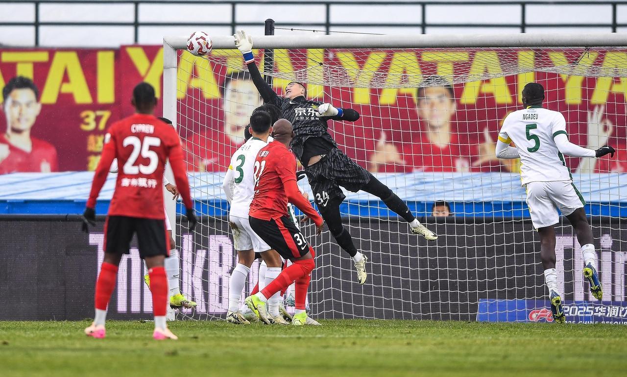 半场2:0领先亚泰，怎么说来着，你们太小看国安的底蕴了：1、赛前就说了，当闹到解