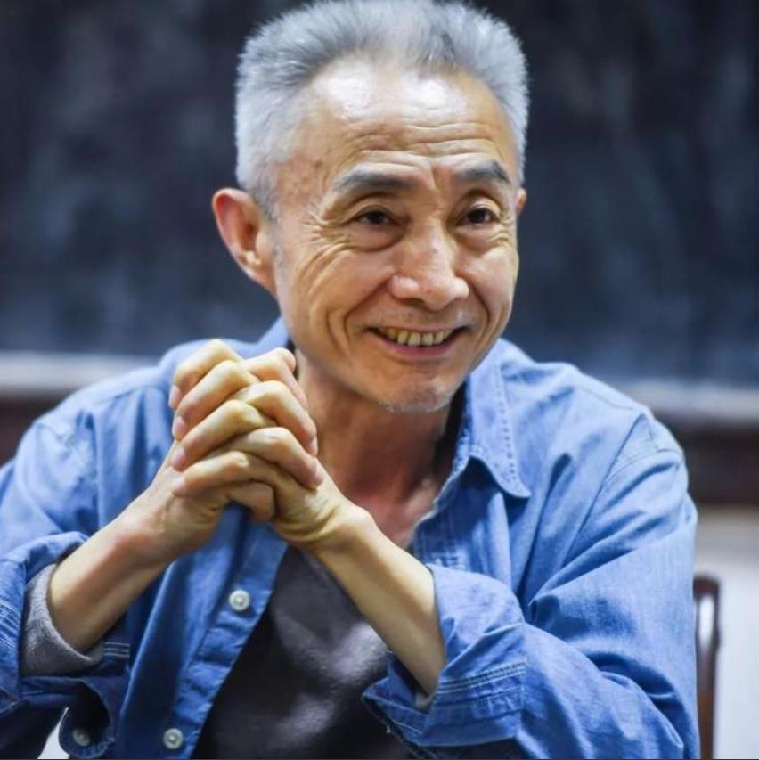 1977年，一个湖北穷小子高考考了289分，但由于消息闭塞，他就报考了华中师大，