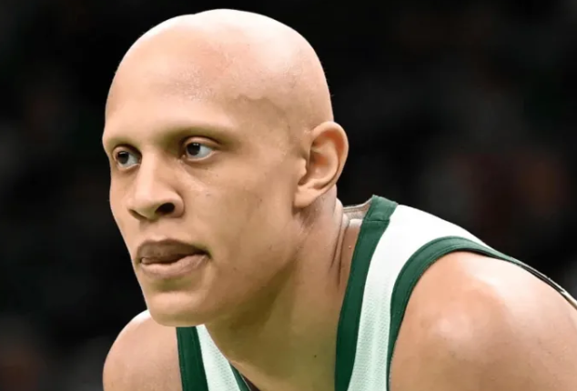 NBA常规赛，凯尔特人客场100-102不敌76人。
全场比赛，凯尔特人球员乔丹