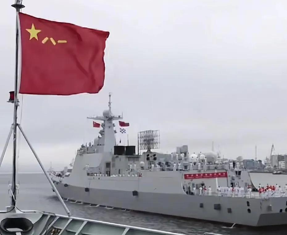 中国海军去俄罗斯军演，所有潜藏在网络上的外国势力纷纷出动了，看这一波来头不小，数