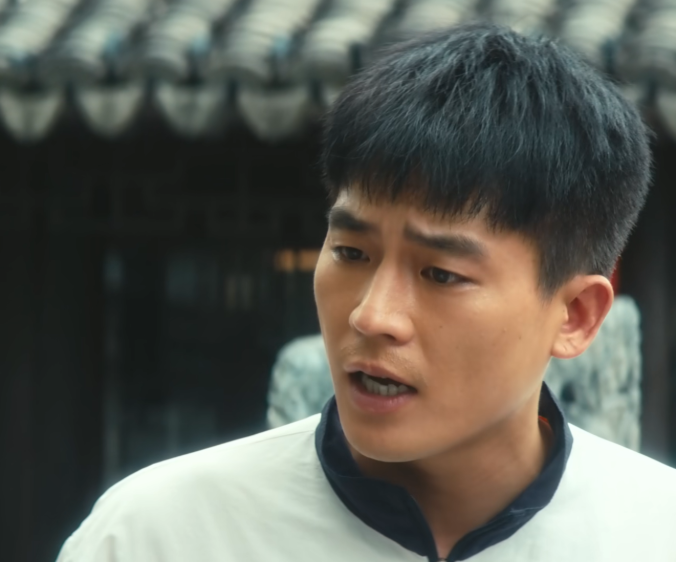 电视剧北上 《北上》追到第12集，剧情离谱到让人看不下去！故事背景太夸张了，高中