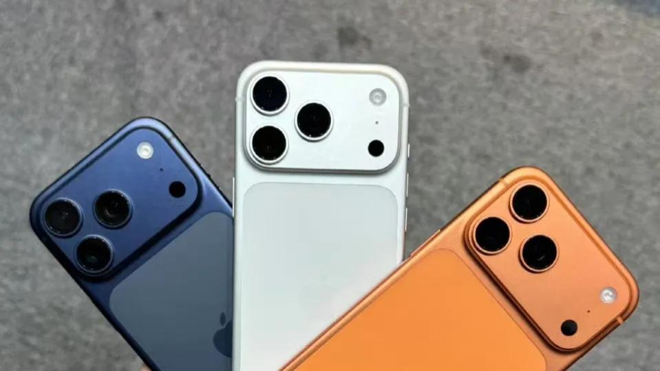 iPhone 17初体验：吐槽与抢购齐飞