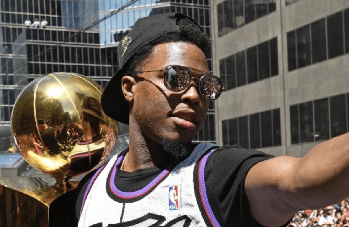 洛瑞能否入选名人堂？就凭借他这些年的NBA资历来看的话。
随着安东尼进入名人堂，