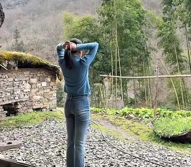 大山里的姑娘～