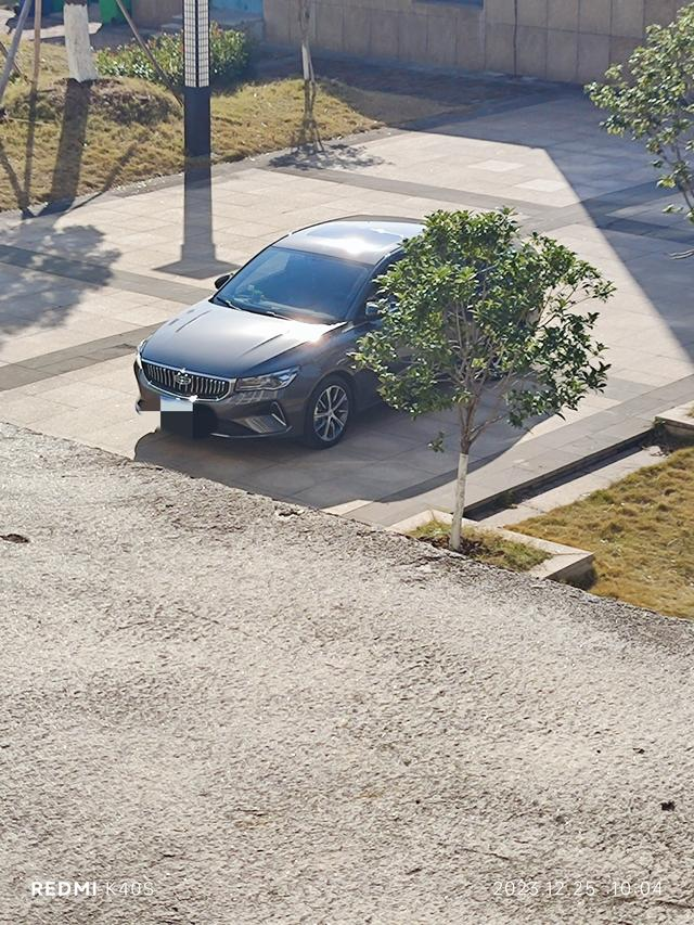 关于燃油车的油耗问题
自从提了新车帝豪，有app显示油量百分比，我就格外关注油耗