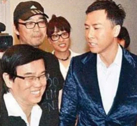 当年，黄百鸣筹拍《叶问》时，内心的男主角人选是李连杰和成龙，但这两人的片酬高达上