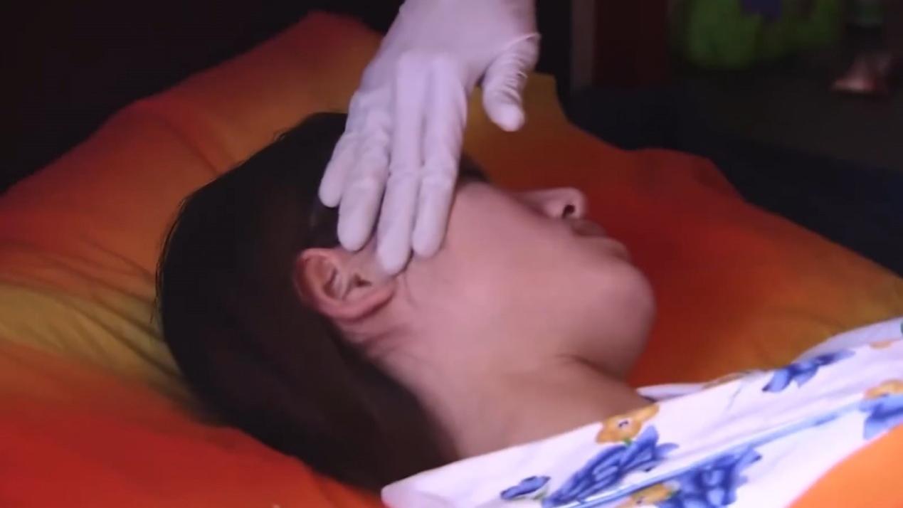 卧室疑云：心脏病猝死背后的谋杀真相