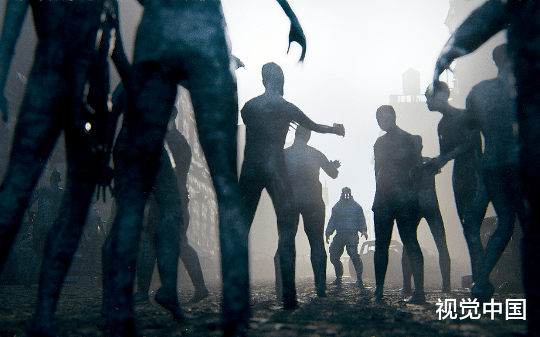 末日来临时我被爸妈推出楼，吸引丧尸，被咬后我因祸得福成了免疫体，可是弟弟他嫉妒我，污蔑我是丧尸...