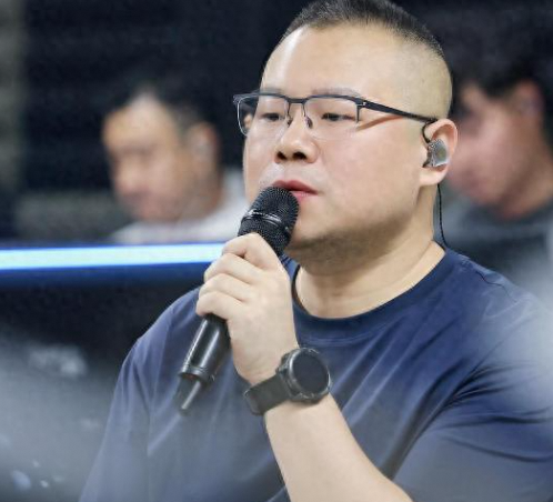 岳云鹏开唱被骂 为何预约人数仍超18000