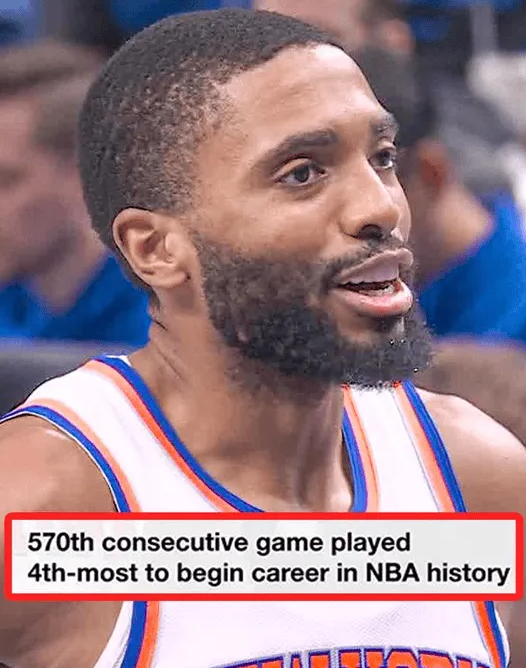 NBA常规赛，尼克斯对阵独行侠。
本场比赛，尼克斯球员米卡尔-布里奇斯继续出战。