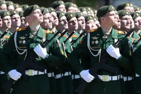 乌克兰用血淋淋的教训告诉东方大国，一旦为了国家利益决定动用武力，那攻击目标就没有