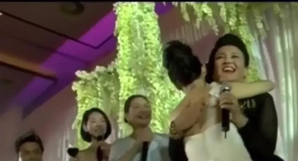 有件事挺有意思
咱就搞不明白了
也不知道他们这样喊
到底是侮辱了谁
具俊晔称“坏