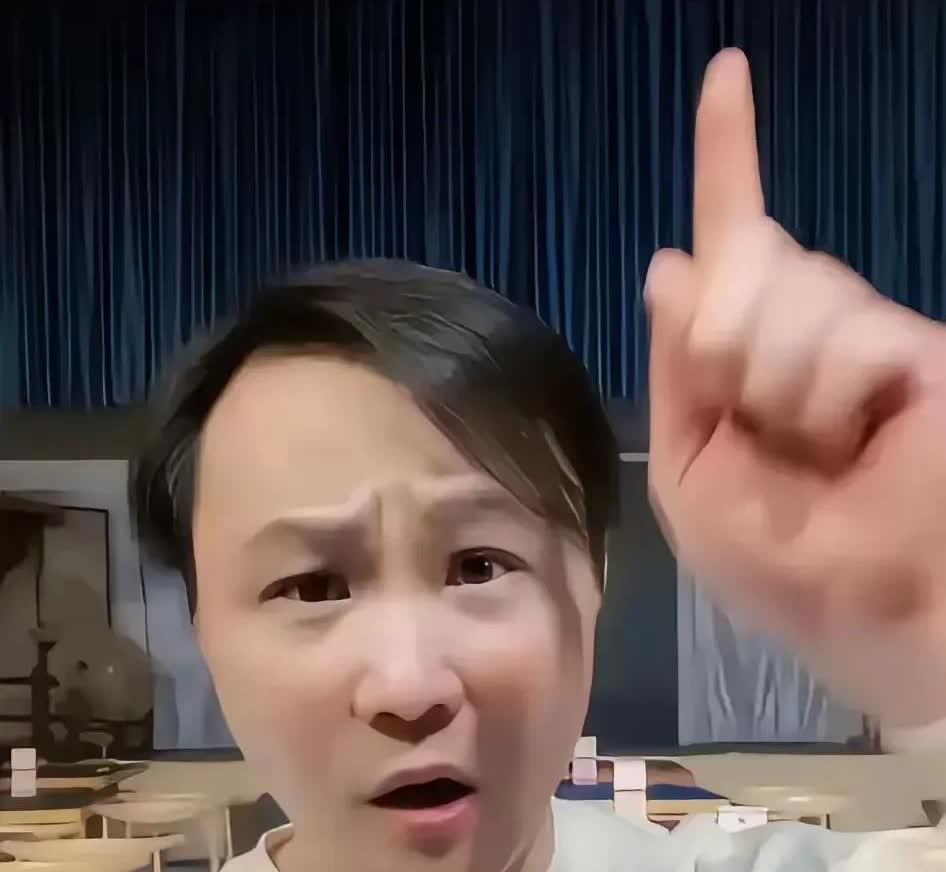 在德云社商演做队长，与德云社没有关系与郭德纲没有关系都是自己的能耐赚来的，都是自