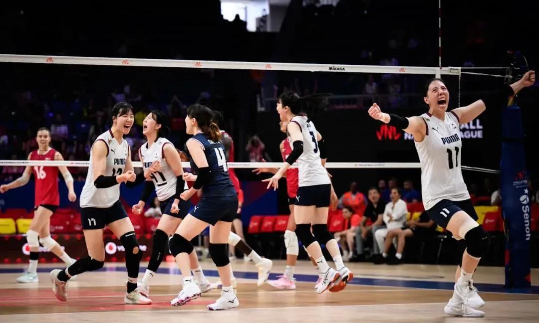女排赢球就奖5000万，中国女排是不是对阵日本女排时也效仿一下呢？
女排世联赛第
