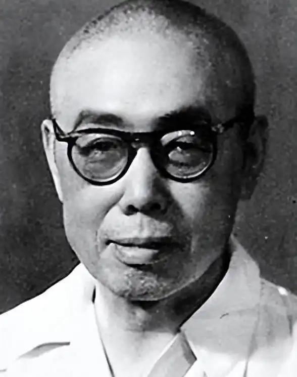 1968年，“国歌之父”田汉被永久开除党籍，在监狱中不幸去世，大家都说他是含冤而