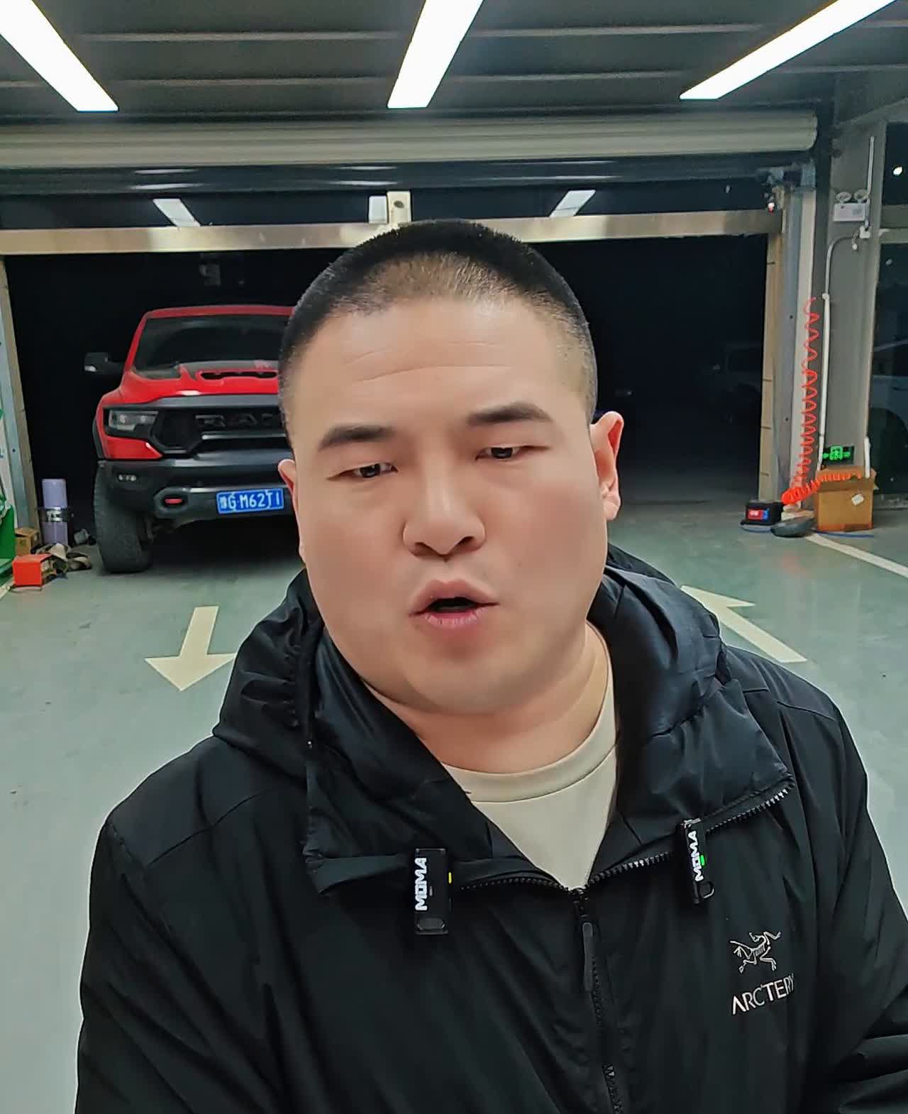 坦克700。
不是串联就是并联。坦克700那一台车是一台好车，不管是从它下边的