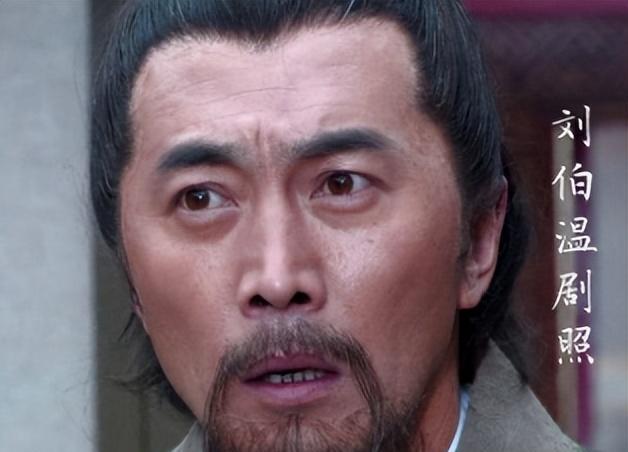 1375年，刘伯温躺在病床上奄奄一息，他嘱咐自己的儿子，给皇帝朱元璋送去两样东西