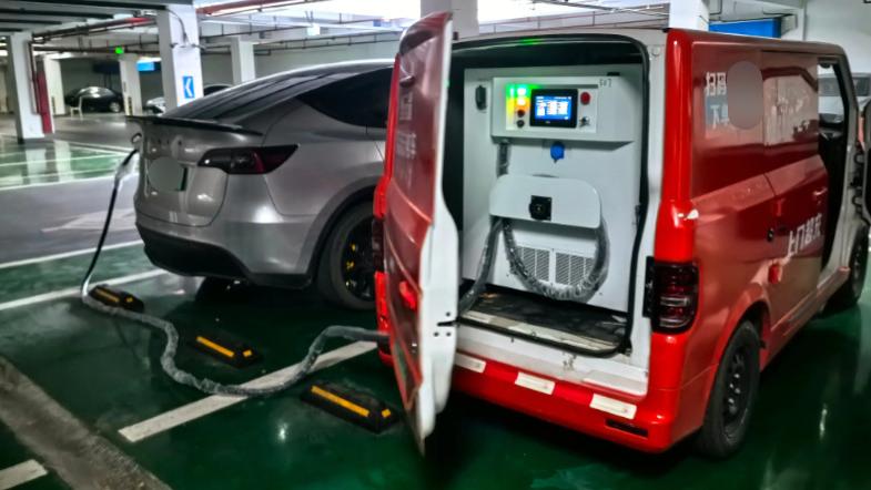 充电便宜伤电池？央视曝光的“劣质电”谣言，骗了你多久！