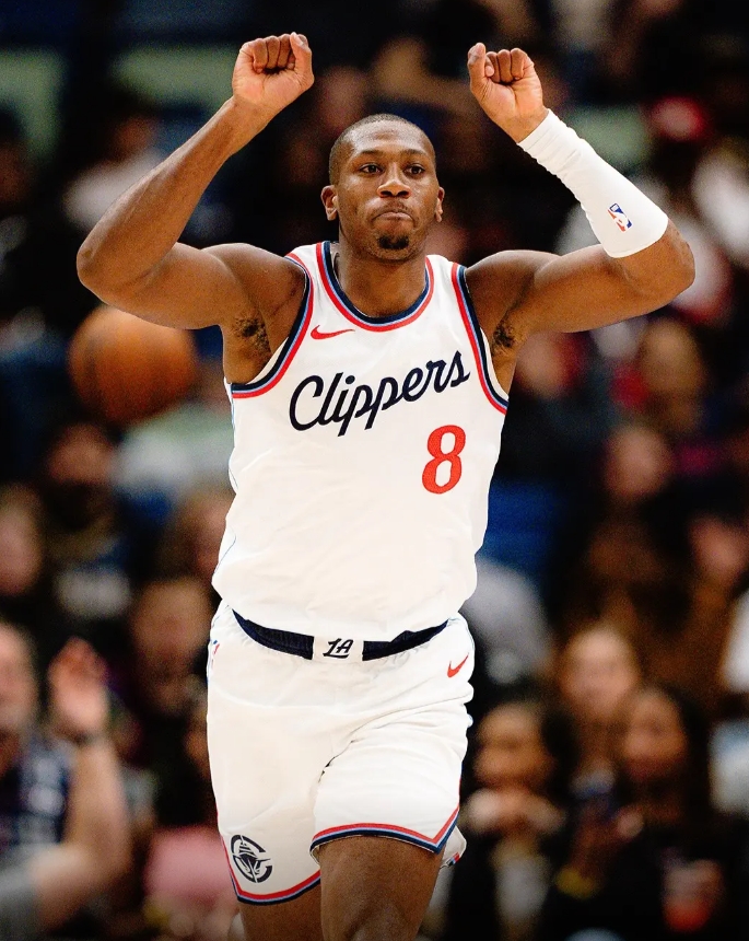 看到一个观点，非常认同
有没有发现没有祖巴茨之后
邓恩的三分命中率显著提高了，小