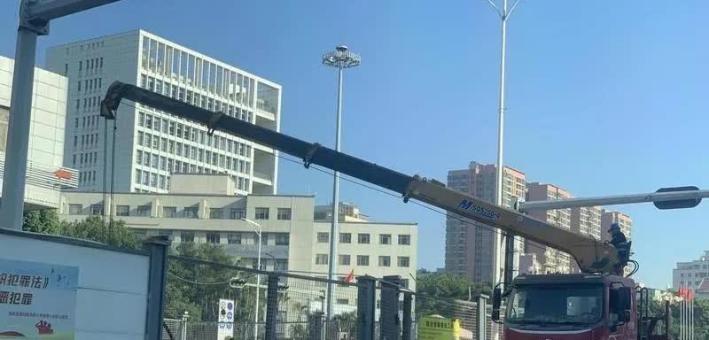 深圳这次对外地车牌的限行政策动刀了，这动静一出，不少没粤B车牌的朋友都在琢磨：是