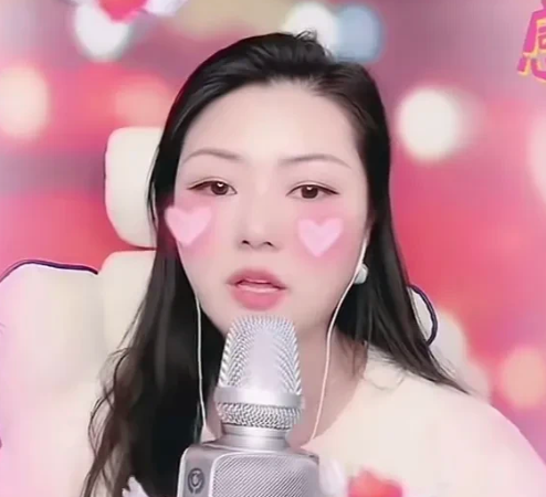 罗姣已回不了头

网上有人扒出罗姣直播间的一段视频，大意是说很多粉丝在劝她和九哥