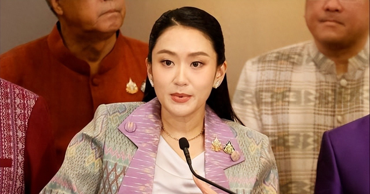 泰国总理遇危机，军方态度很关键











佩通坦摊上大事了！一通电话