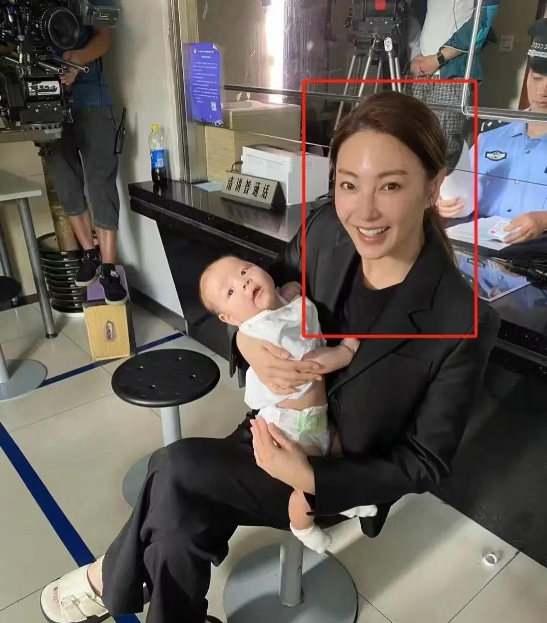 张雨绮没有拿过什么奖项，
这就代表她的演技不怎么样吗？
我认为用拿过多少奖项来判