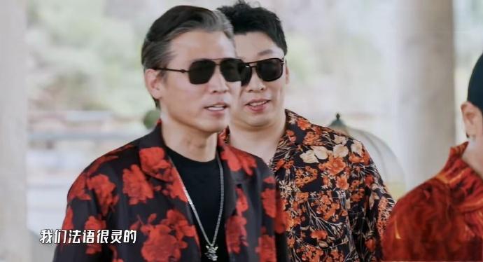 看《哈哈哈哈哈5》被李乃文笑不活了！他综艺首秀就成显眼包，搞笑程度堪称一绝，有人