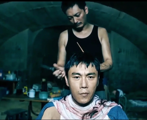 《扫毒风暴》王林和卢少骅诀别时卢对王讲了三句话：
第一句：钱省着点花，以后赚钱没