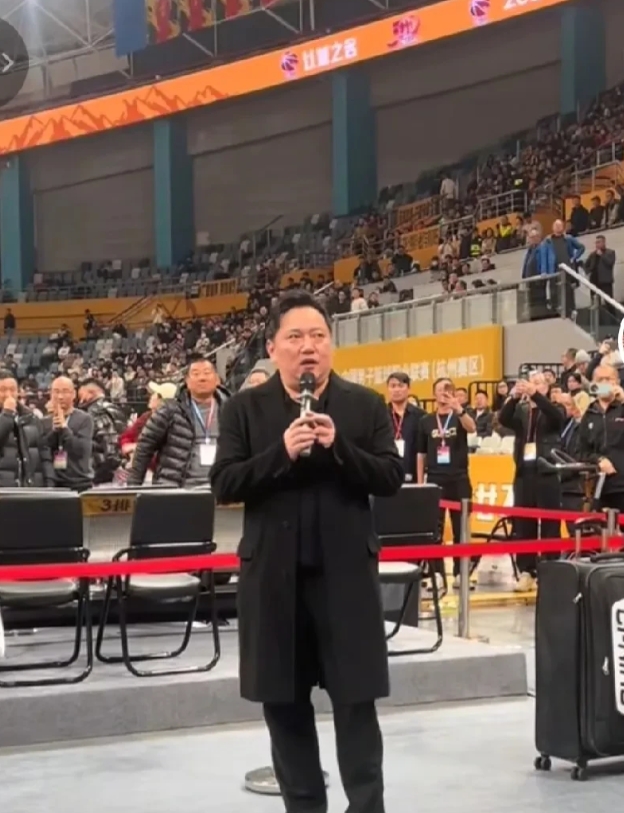 楼明终于履行了对浙江球迷的承诺，要为杭州这座城市带来一座总冠军奖杯。昨晚，楼明确
