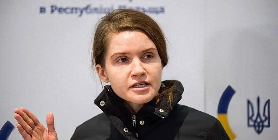 乌克兰大半飞机被自己人击落





乌克兰这是塌房了吗？自家美女议员爆料，说乌