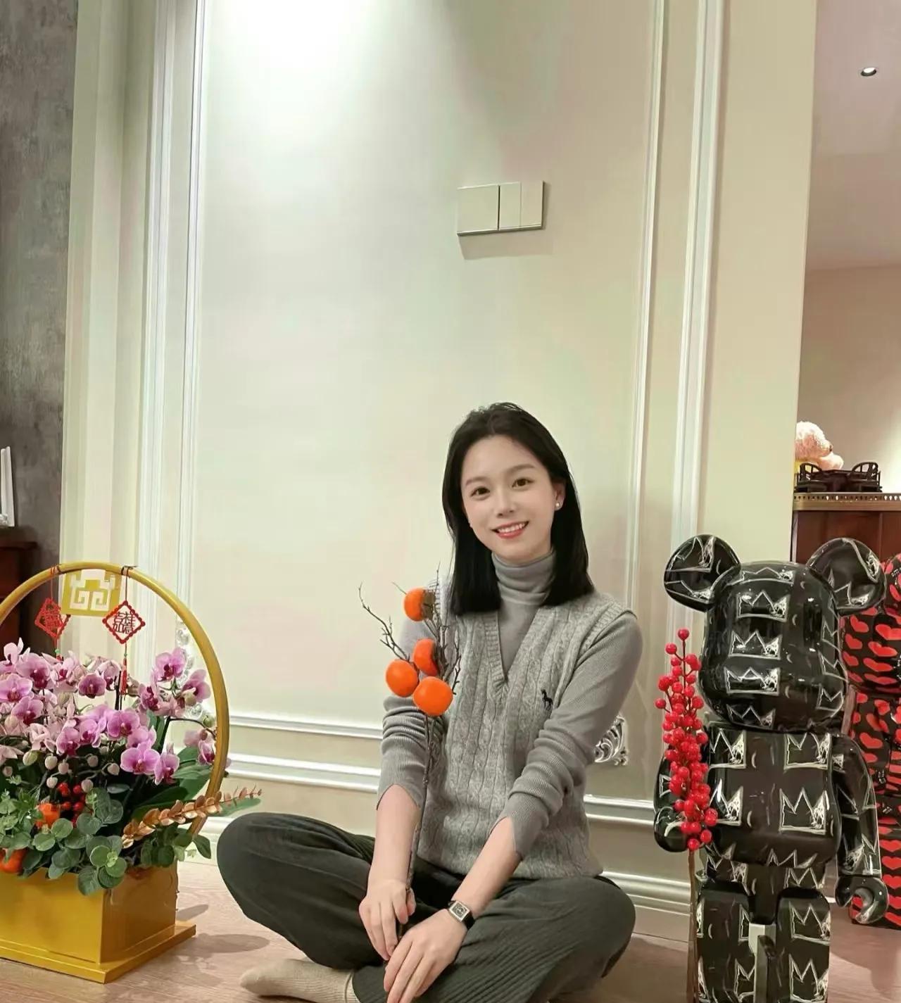 90后原同济校花、现某集团副总王有晴被传“请去喝茶”，本人空间评论区辟谣！
王有