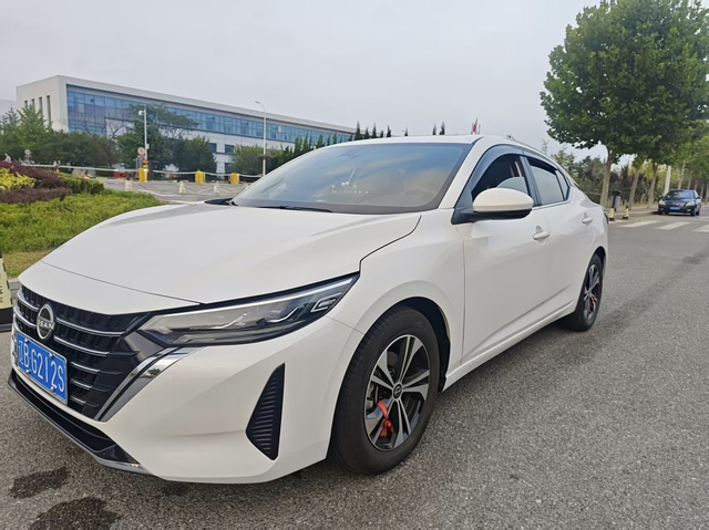 超实用的爱车实用家装
开车久了难免会遇到一些让我们司机朋友们苦恼的问题，每个人的