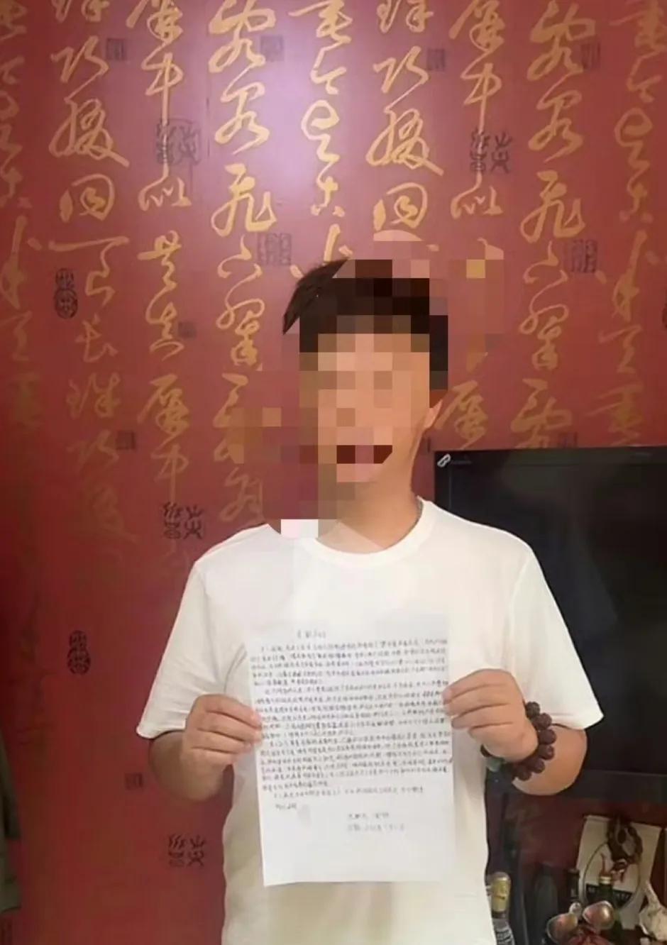 #博主侵权华为被判赔25万元#
这货如果不是水军我是肯定不信的，哪有正常人控制多