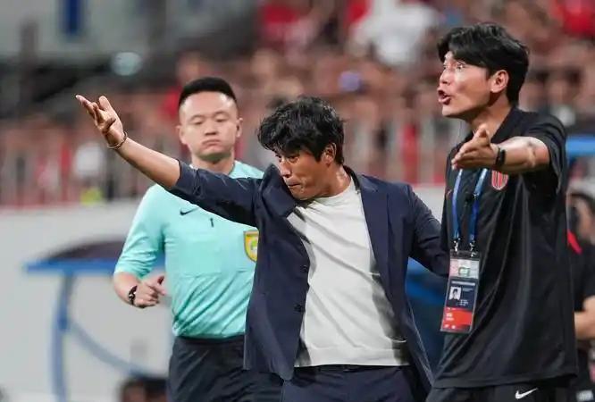 蓉城1-0领先就！今天也许蓉城又要创造历史！拿下队史亚冠正赛首胜！目前已经1-0