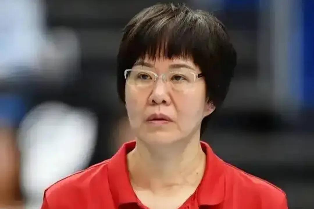 历届中国女排主教练，谁最强？
1，袁伟民（1976-1984年）—3大赛冠军
2