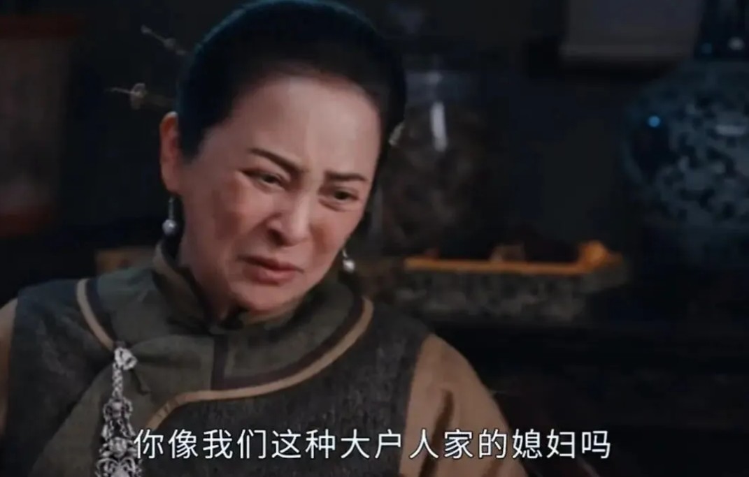 《灼灼韶华》收视破3，婆媳大战引爆话题，褚韶华一句‘偷糖的人会死于非命’反杀恶婆