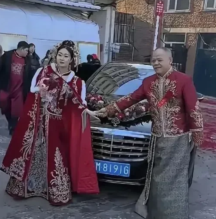 不得不说，大叔一看就是有钱人家。
