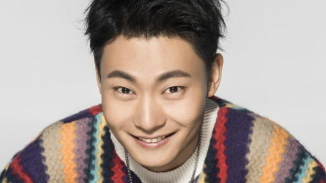 巩天阔：在父亲光环下的成长与幸福蜕变