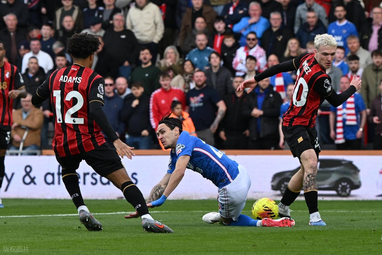 1-1，26岁巴西悍将力挽狂澜救主，伯恩茅斯连续8轮英超保持不败