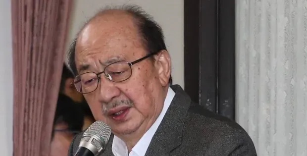 #晒图记录生活# 昨日深夜柯建铭发文称：“等了60年，终于等到要打倒国民党，将其