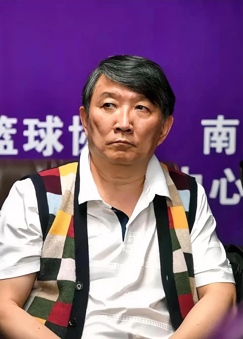 宫鲁鸣组建的新国家女篮，13日晚首秀对阵波黑，央视体育全程直播。



这场比赛